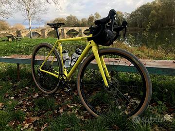 Cannondale SuperX Gravel Bike Shimano GRX 11 HED