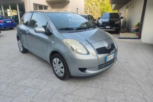 TOYOTA Yaris 1.0 3 p Sol_con GARANZIA