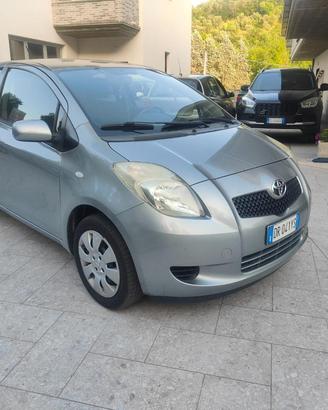 TOYOTA Yaris 1.0 3 p Sol_con GARANZIA