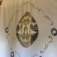 Tenda ricamata a mano punto inglese 