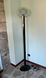Lampada moderna in vetro satinato