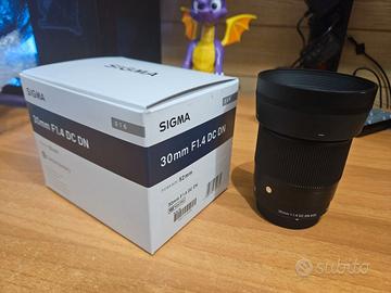 Obbiettivo Sigma DC DN C 30 mm f/1.4 (Micro 4/3)