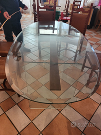 Tavolo ovale in cristallo