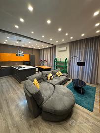 Appartamento arredato in parco privato