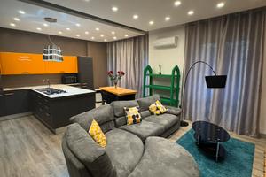 Appartamento arredato in parco privato