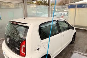 Volkwswagen up! 75 cv 56kw 2013 5 porte