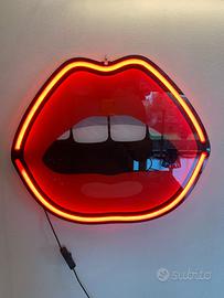 LED NEON SINGS MOUTH di SELETTI