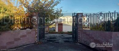 Villino indipendente con vista a Pedara