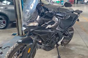 CfMoto Mt 700 Adventure