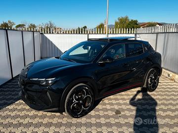 Alfa Romeo Junior Hybrid 145cv EDCT6 SPECIALE *PRO