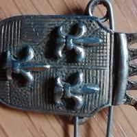 antica spilla tre gigli