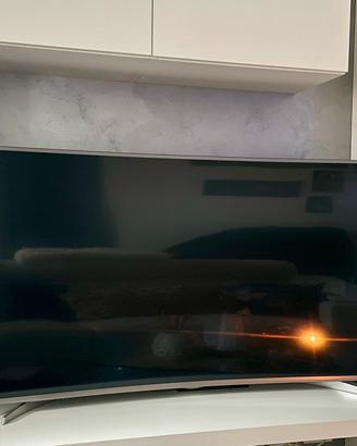 TV Hisense 55” Curva ULED 4K UHD HDR Smart