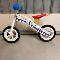 Bicicletta senza pedali in legno per bambini