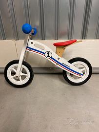 Bicicletta senza pedali in legno per bambini