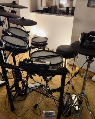 Roland TD27KV2 + Tama Speed Cobra 310