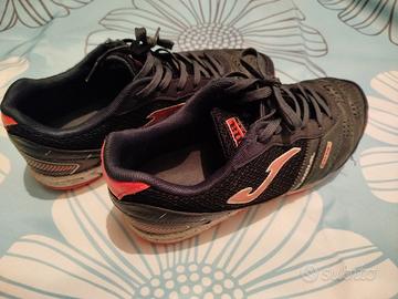  scarpe da calcetto n. 40 marca Joma
