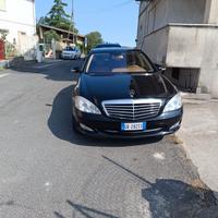 Auto Mercedes