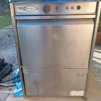 Lavatazzine professionale