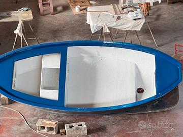 Barca gozzo vetroresina