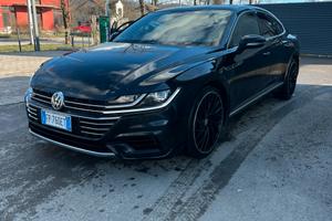 Volkswagen Arteon 2.0 BiTurbo 4motion