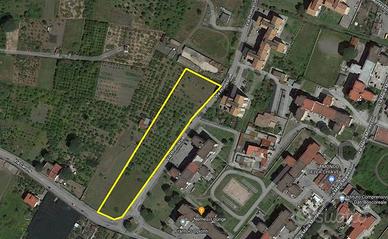 Terreno di 9086 m² a Boscotrecase