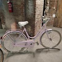 Due bici bianchi anni 60
