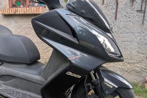 Scooter Kimco Downtown 300i ABS -31CV