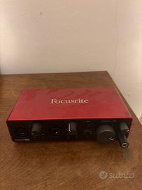 Focusrite Scarlett 2i2