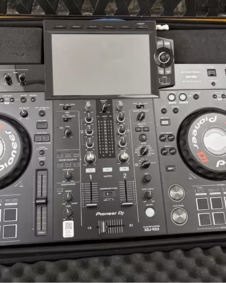 PIONEER XDJ RX3 consolle