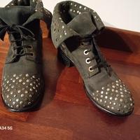 stivaletti con borchie 