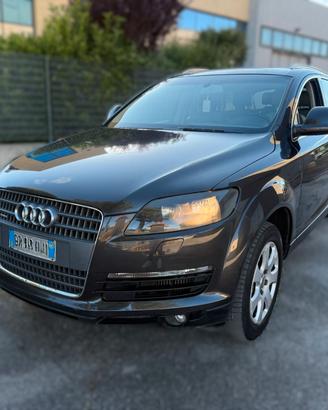 AUDI Q7 3.0 TDI 7 POS. 2008 12 MESI DI GARANZIA