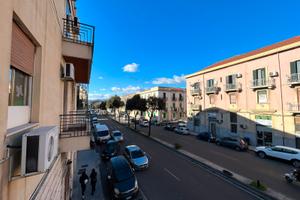 Via La Farina, appartamento con cortile