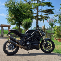 Ducati 848 streetfighter panamerica