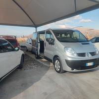 Noleggio 9 posti ed auto.