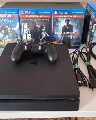 PlayStation 4 Slim 1TB + 3 Giochi