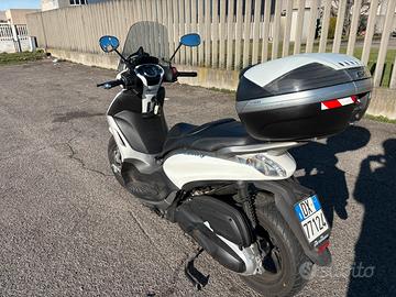 Scooter Piaggio beverly 350