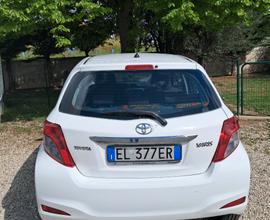 TOYOTA Yaris - 2012