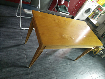 Tavolo legno chiaro allungabile