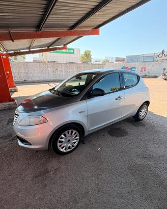 LANCIA Y ECOCHICH SILVER  1.2 BENZINA/GPL di serie