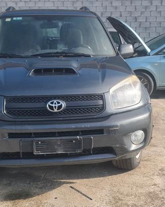 Ricambi Toyota rav 4 2005 1cdftv  cofano paraurti