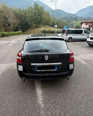 Renault new laguna sportour