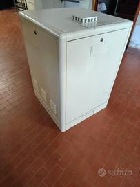 Rack dati chassis 16 U unità con ventola integrata