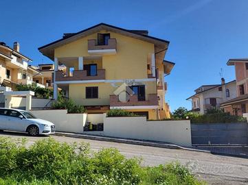 3 LOCALI A PINETO