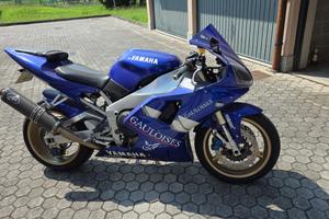 Yamaha R1 1998