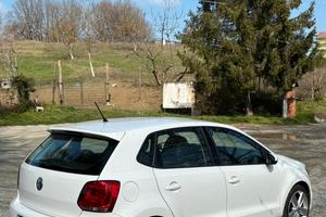 Volkswagen Polo 1.2 TDI 75 cv 2014 NEOPATENTATI