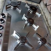 Piano di cottura a 5 fuochi