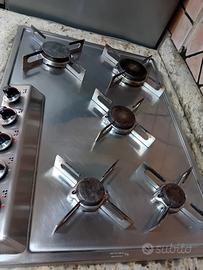 Piano di cottura a 5 fuochi