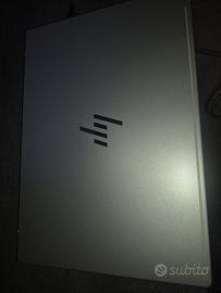 HP EliteBook 8 G8 PC Portatile