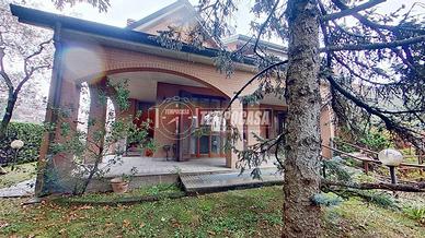 MERAVIGLIOSA VILLA SINGOLA