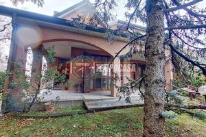 MERAVIGLIOSA VILLA SINGOLA